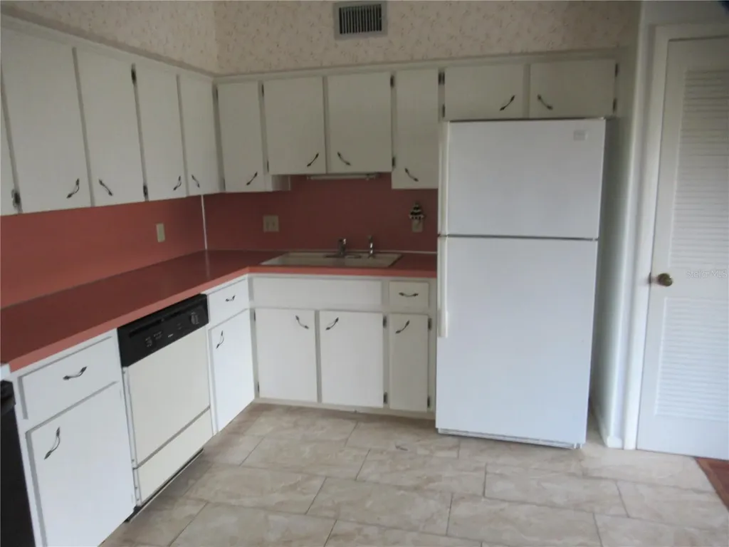 2286 Norwegian Clearwater FL 33763