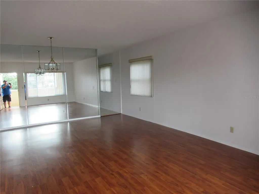 2286 Norwegian Clearwater FL 33763