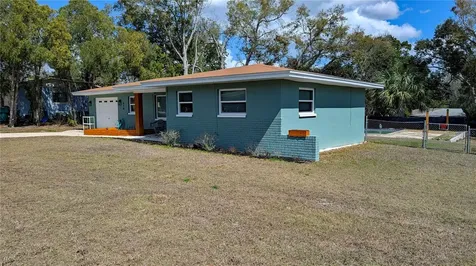 618 Bell Avenue Inverness FL 34452
