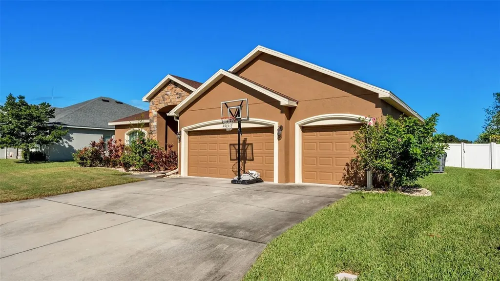 2574 Highlands Creek Way Lakeland FL 33813