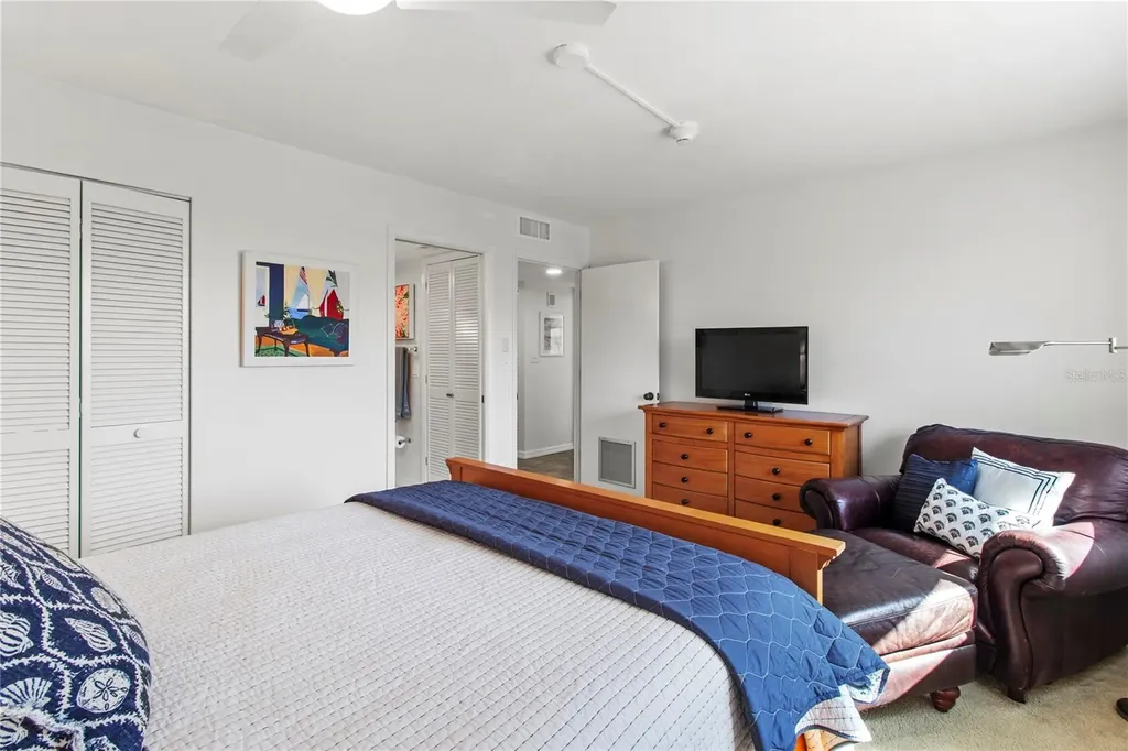 829 Bayport Way Longboat Key FL 34228