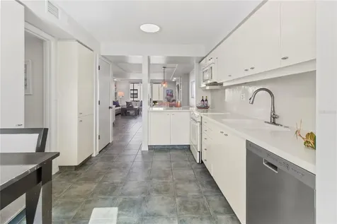 829 Bayport Way Longboat Key FL 34228