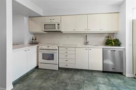 829 Bayport Way Longboat Key FL 34228