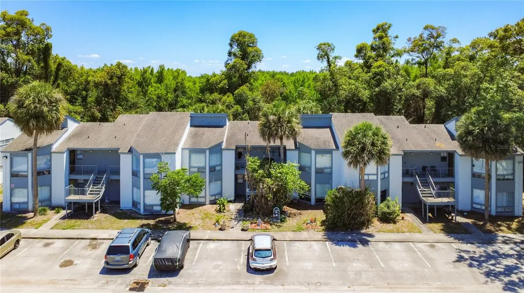 2636 Lemon Tree Lane Orlando FL 32839