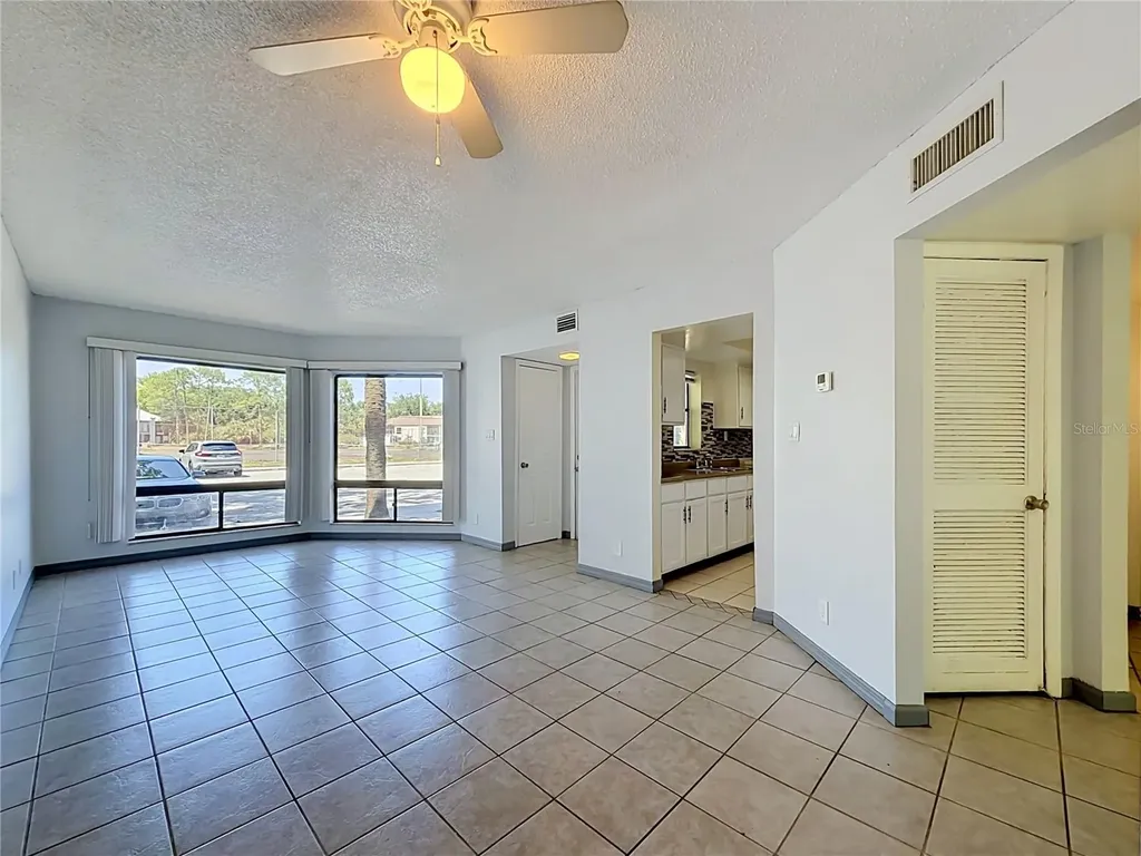 2636 Lemon Tree Lane Orlando FL 32839