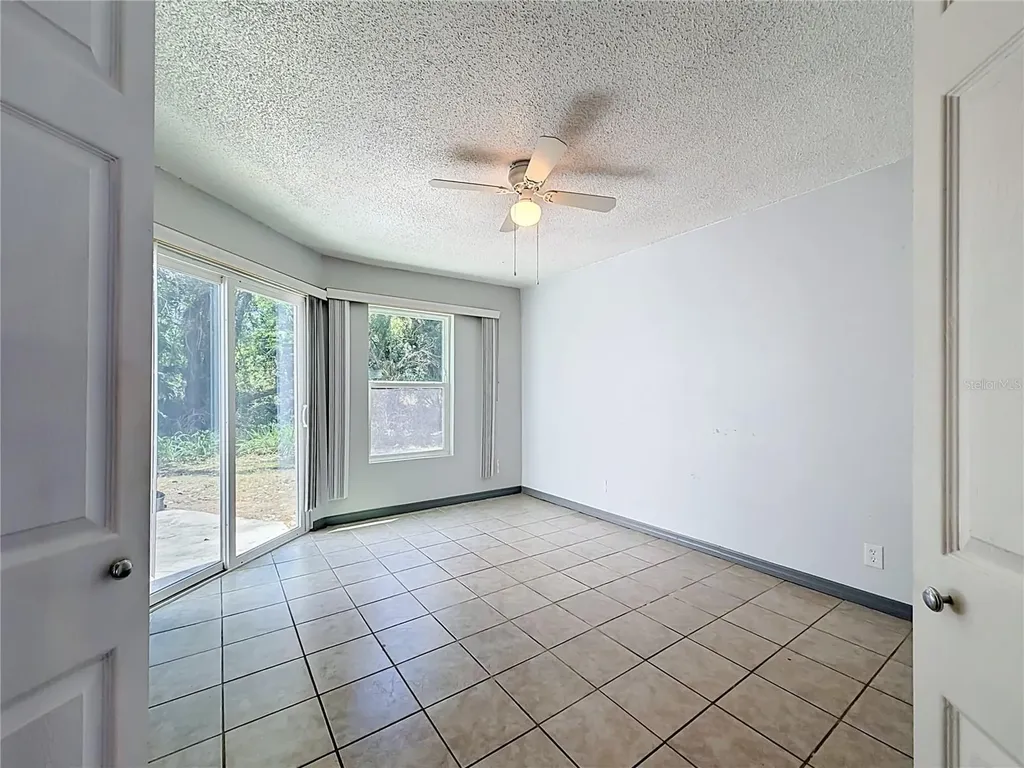 2636 Lemon Tree Lane Orlando FL 32839
