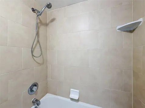2636 Lemon Tree Lane Orlando FL 32839