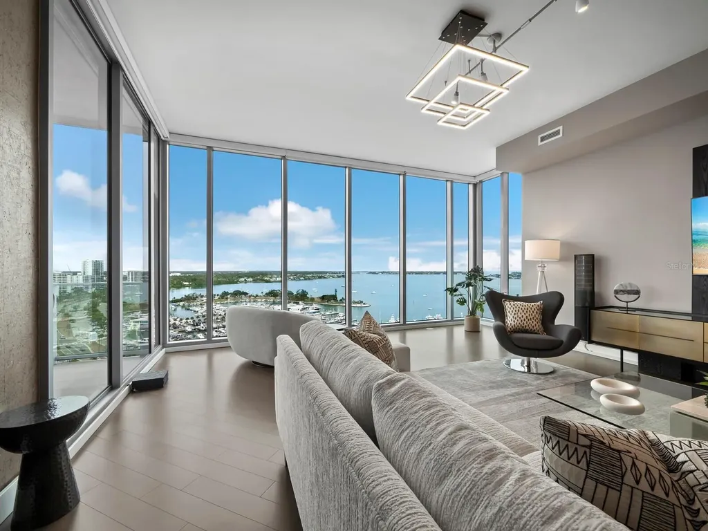 1155 N Gulfstream Avenue Sarasota FL 34236