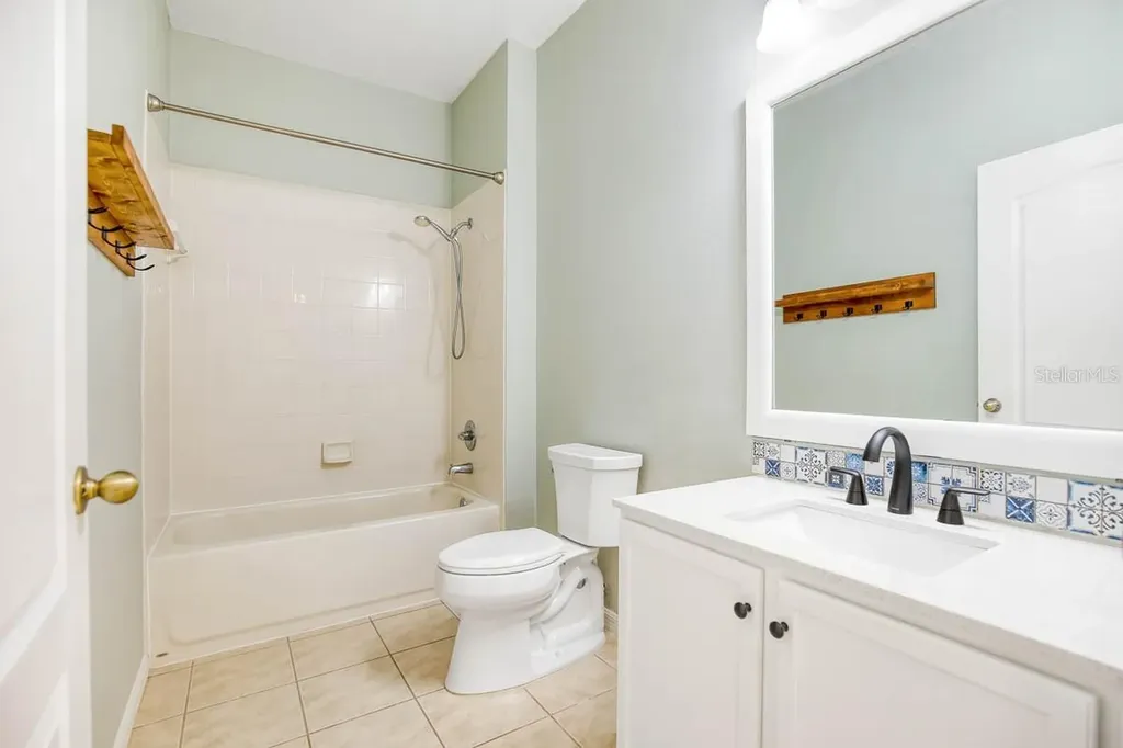 5922 Phoebenest Drive Lithia FL 33547