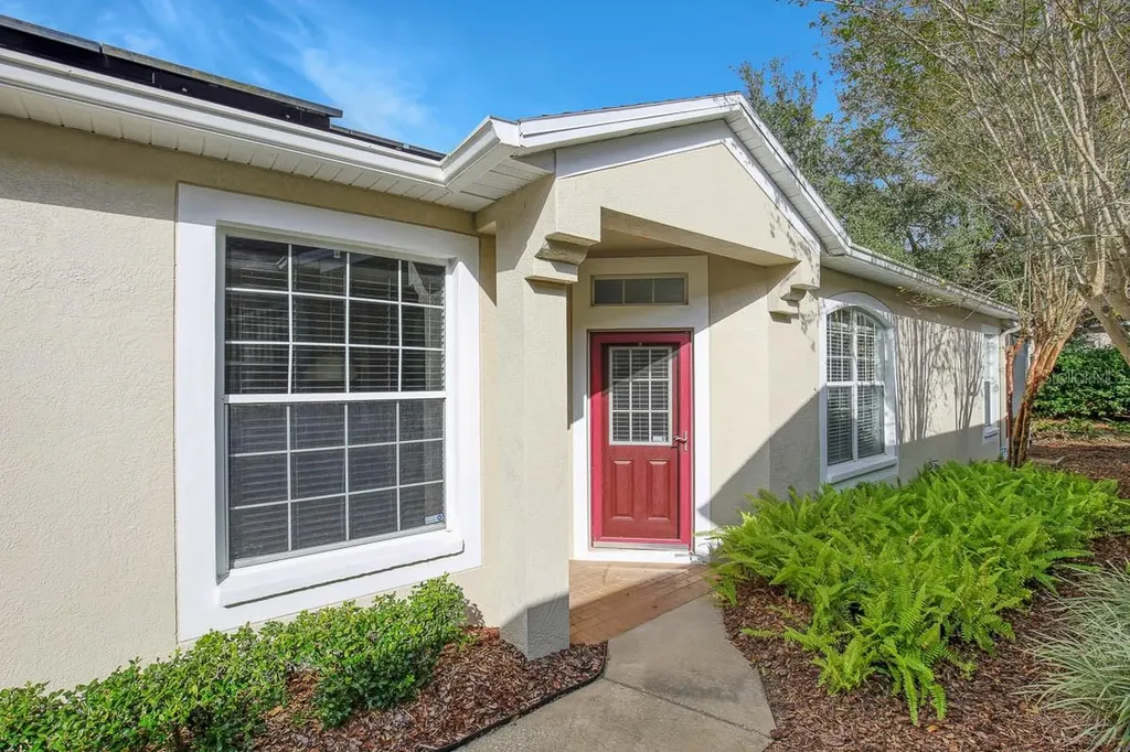 5922 Phoebenest Drive Lithia FL 33547