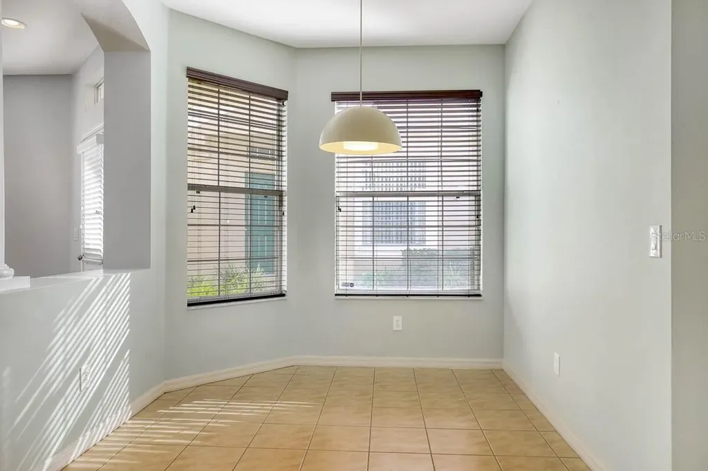 5922 Phoebenest Drive Lithia FL 33547
