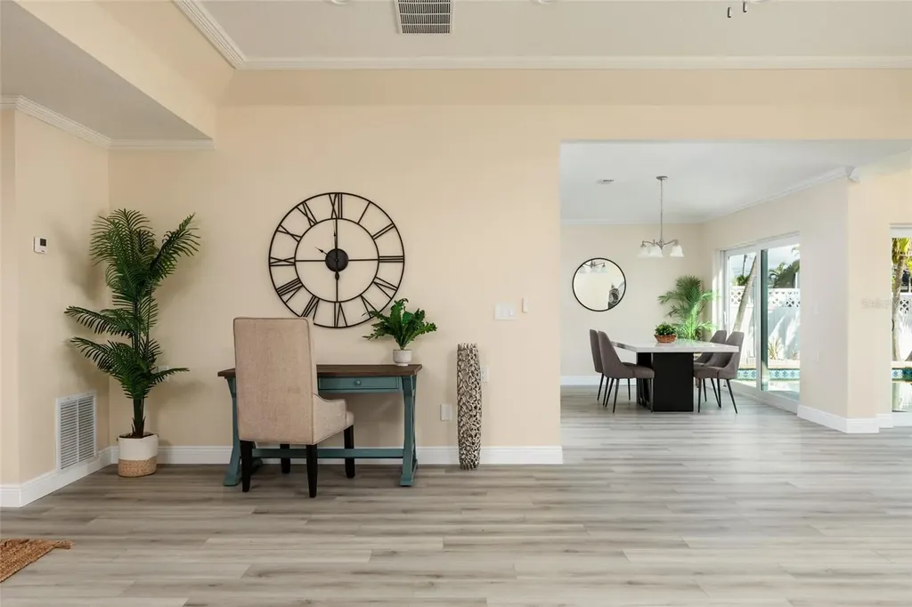 1440 Sea Gull Drive S St Petersburg FL 33707