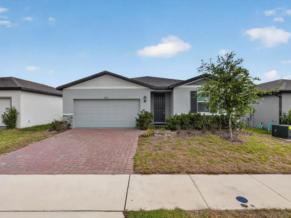 2618 Irish Elk Avenue Davenport FL 33837