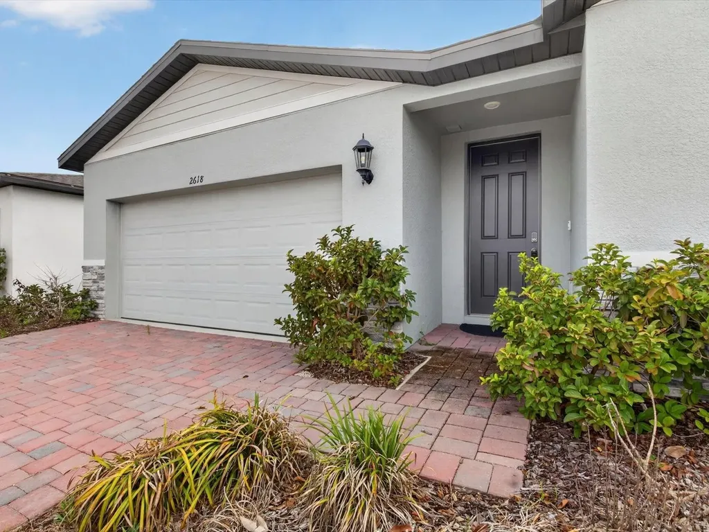 2618 Irish Elk Avenue Davenport FL 33837