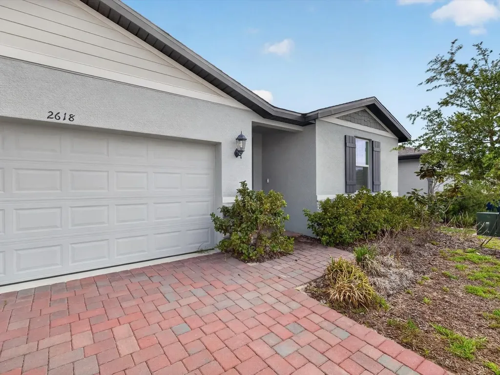 2618 Irish Elk Avenue Davenport FL 33837