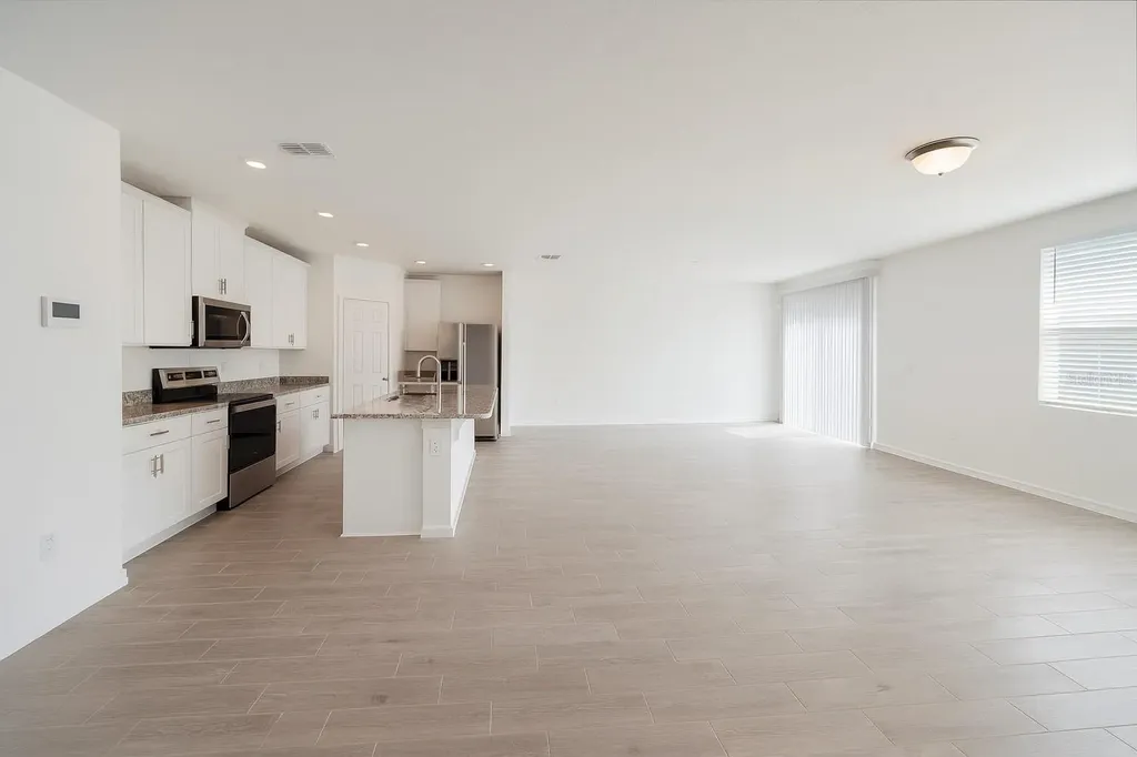 2618 Irish Elk Avenue Davenport FL 33837