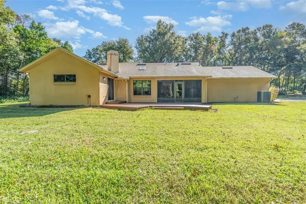 1554 E Silver Hammock Deland FL 32720