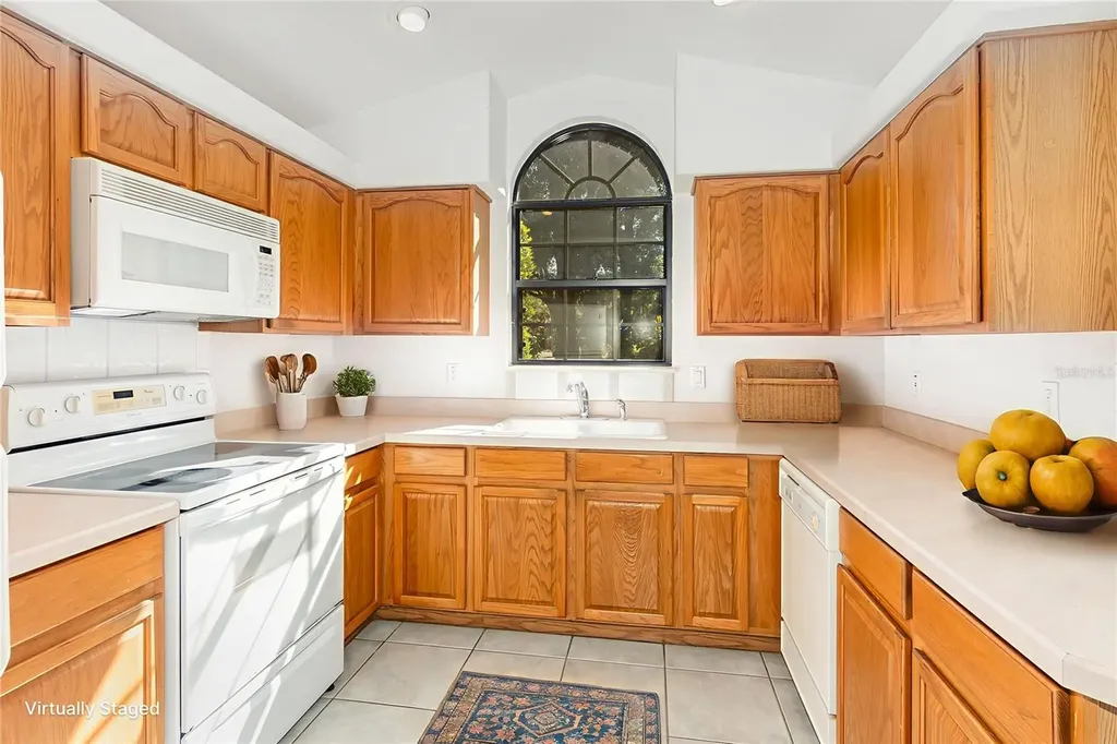 1554 E Silver Hammock Deland FL 32720