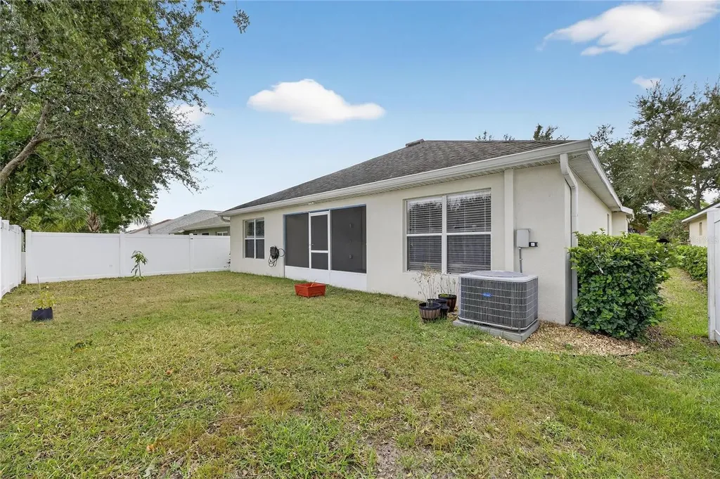 424 Down Pine Drive Seffner FL 33584