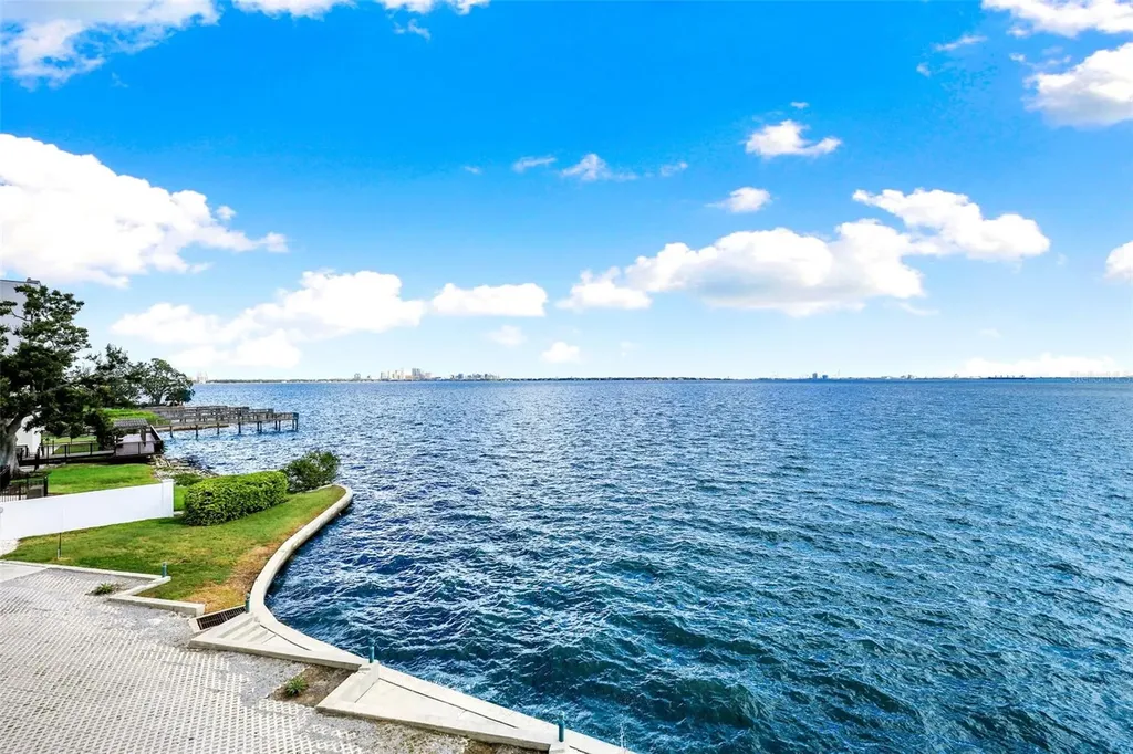 4950 Bayshore Boulevard Tampa FL 33611