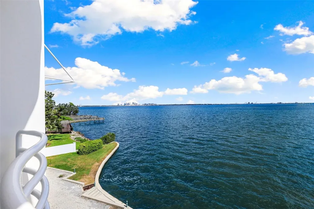 4950 Bayshore Boulevard Tampa FL 33611