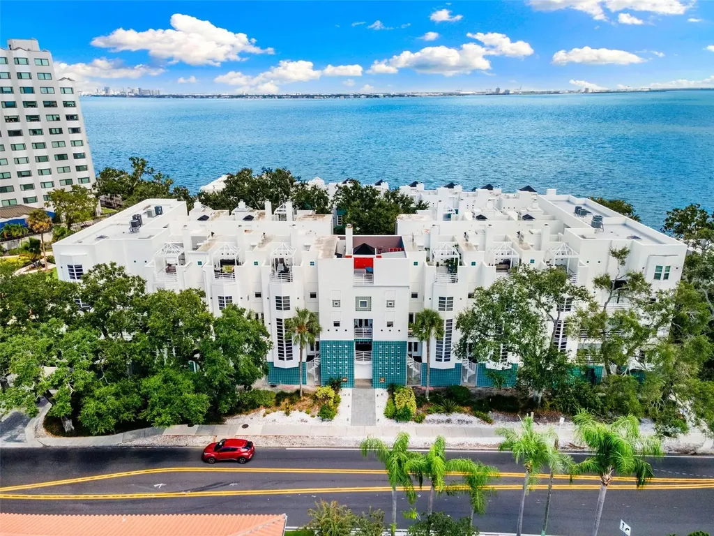 4950 Bayshore Boulevard Tampa FL 33611