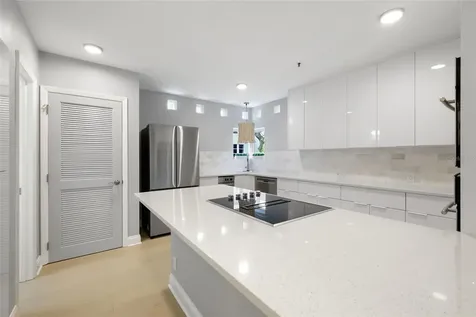4950 Bayshore Boulevard Tampa FL 33611