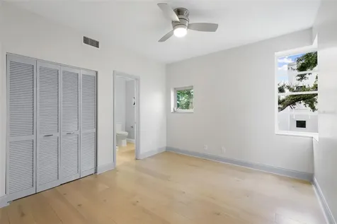 4950 Bayshore Boulevard Tampa FL 33611