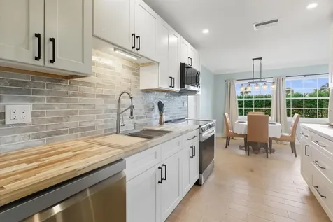 3030 Palm Drive Punta Gorda FL 33950