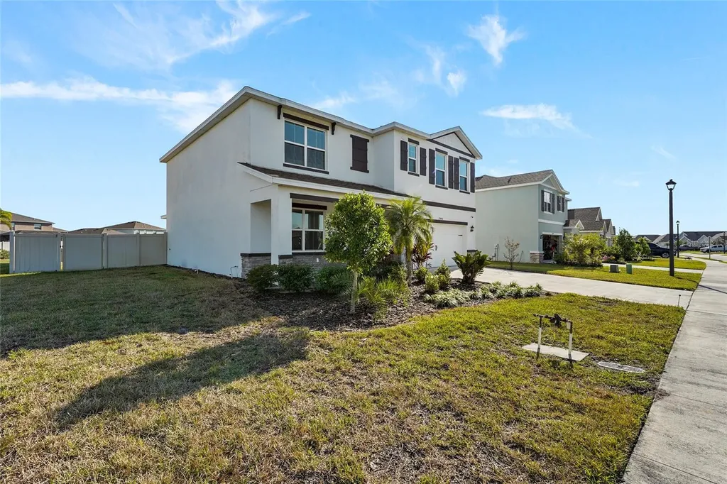 17448 Harvest Moon Way Bradenton FL 34211