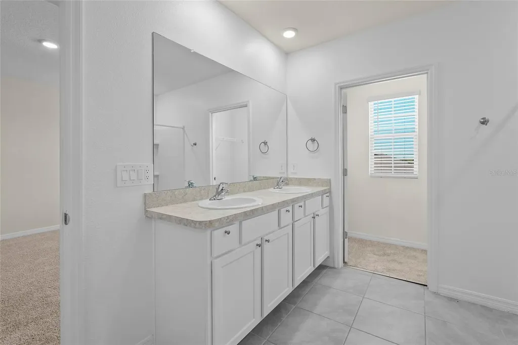 17448 Harvest Moon Way Bradenton FL 34211