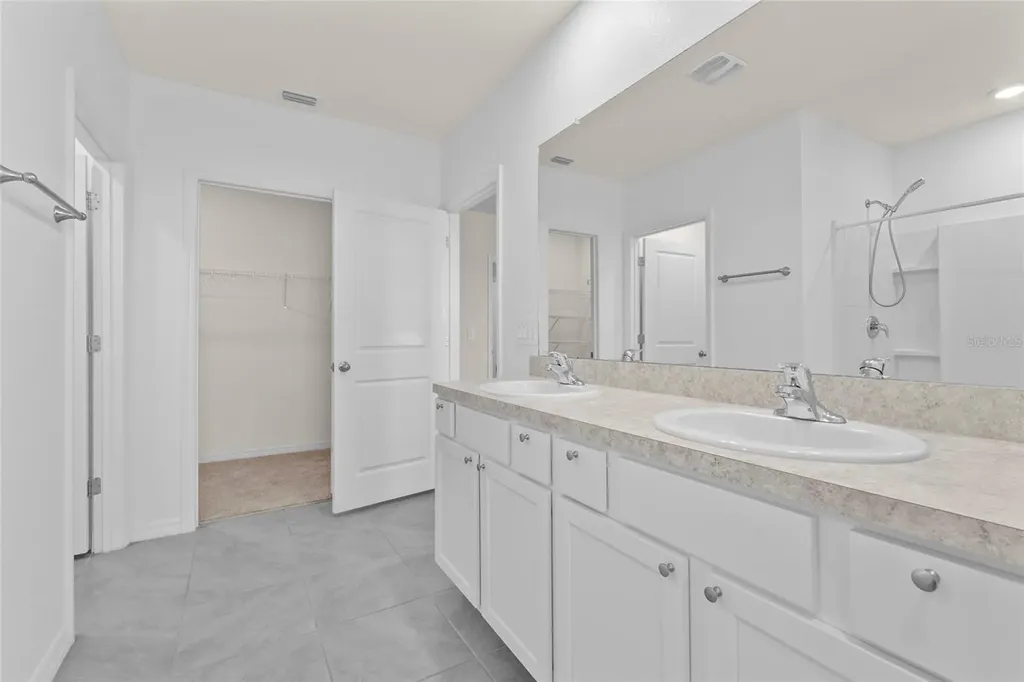 17448 Harvest Moon Way Bradenton FL 34211