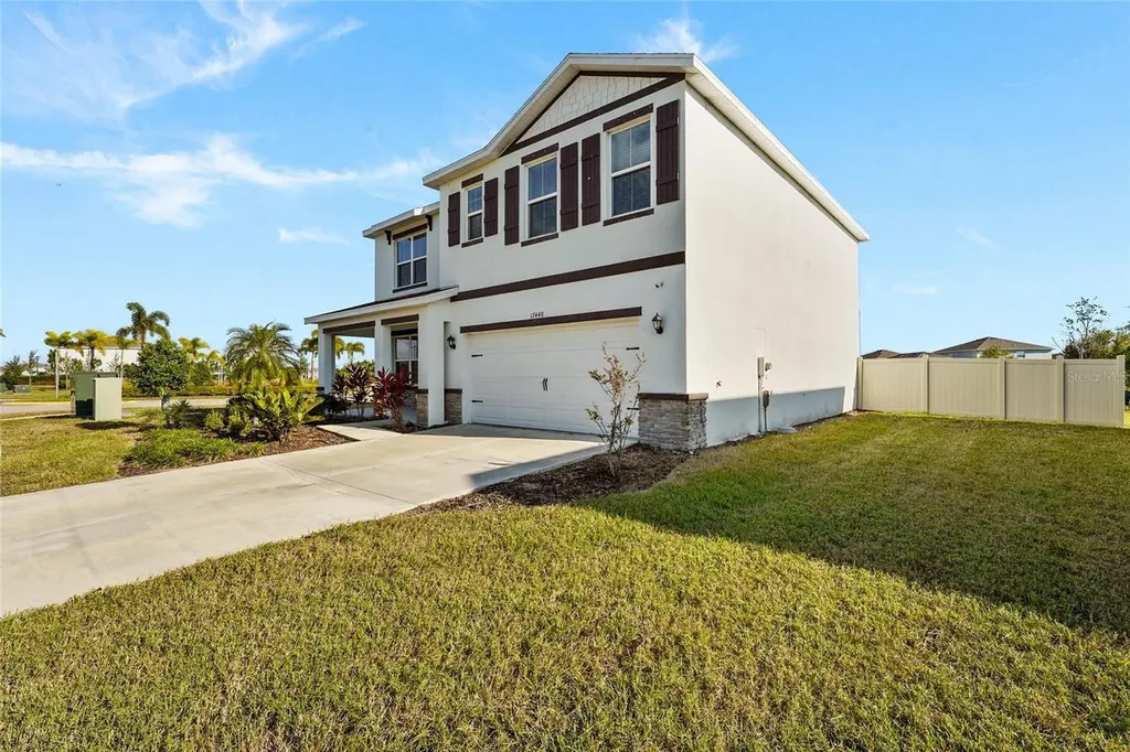 17448 Harvest Moon Way Bradenton FL 34211