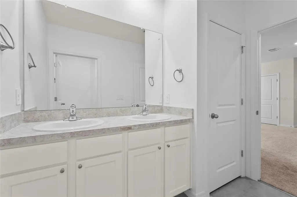 17448 Harvest Moon Way Bradenton FL 34211