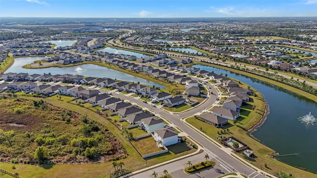 17448 Harvest Moon Way Bradenton FL 34211