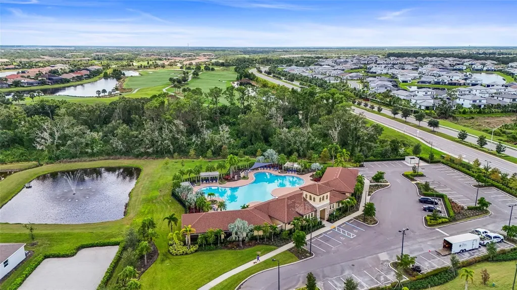 17448 Harvest Moon Way Bradenton FL 34211