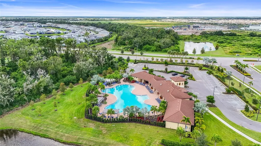 17448 Harvest Moon Way Bradenton FL 34211