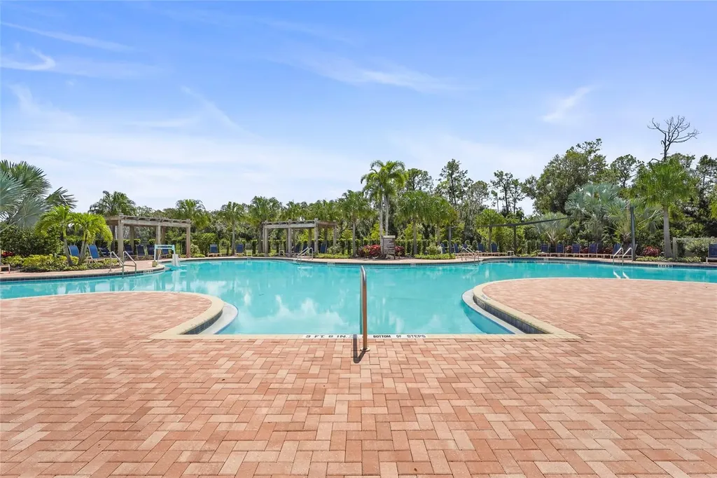 17448 Harvest Moon Way Bradenton FL 34211