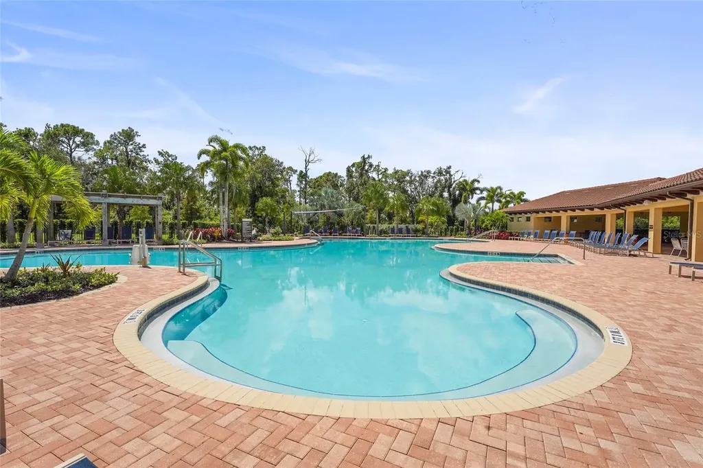 17448 Harvest Moon Way Bradenton FL 34211