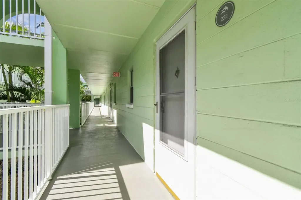 464 N Paula Drive Dunedin FL 34698