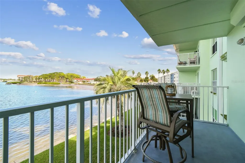 464 N Paula Drive Dunedin FL 34698