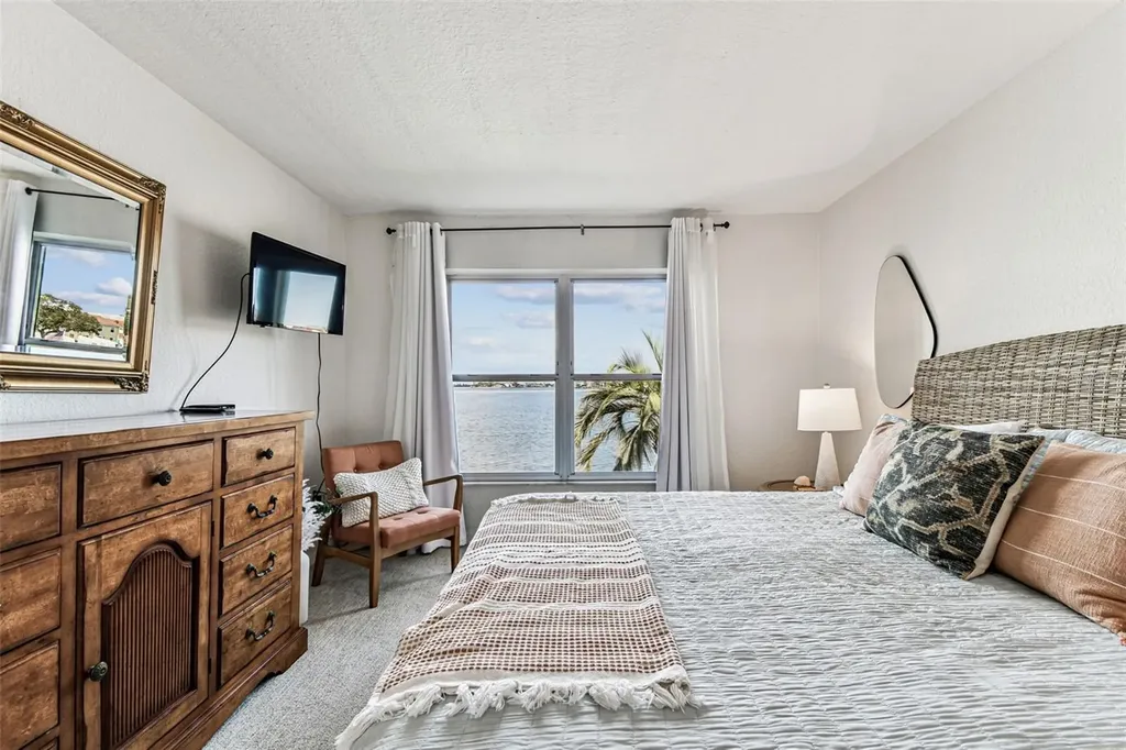 464 N Paula Drive Dunedin FL 34698