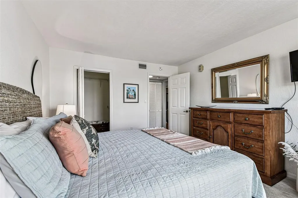 464 N Paula Drive Dunedin FL 34698