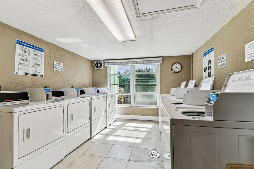 464 N Paula Drive Dunedin FL 34698