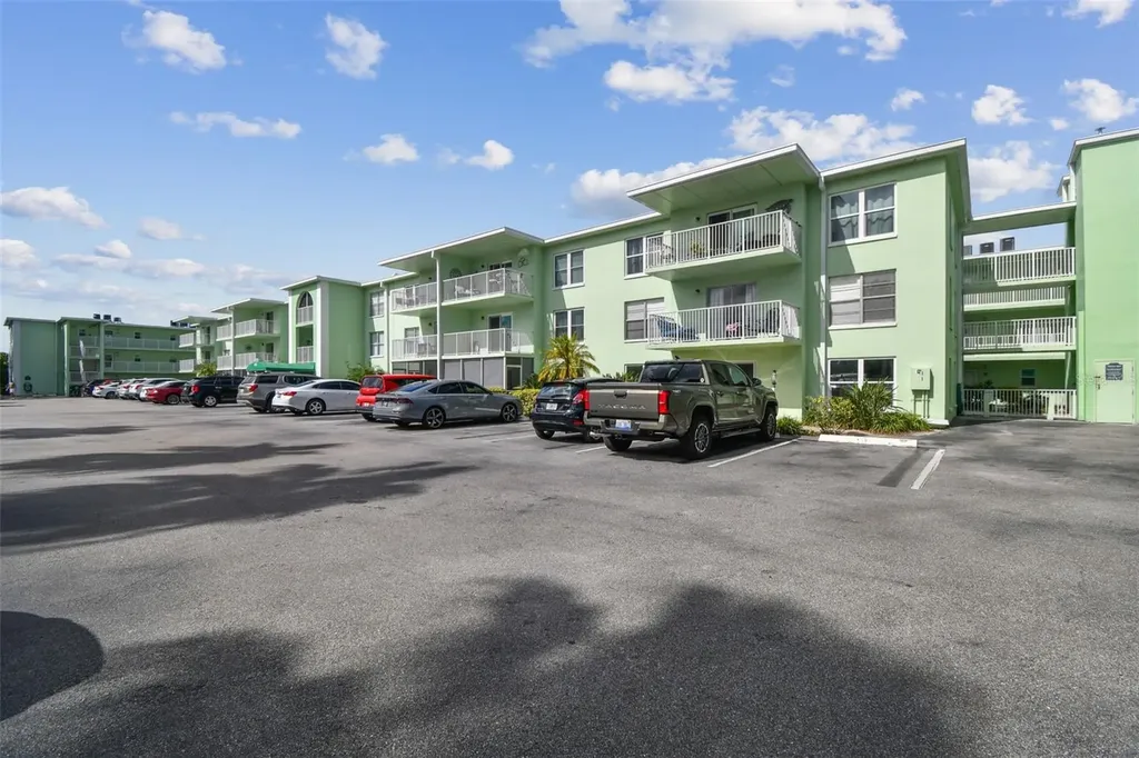 464 N Paula Drive Dunedin FL 34698