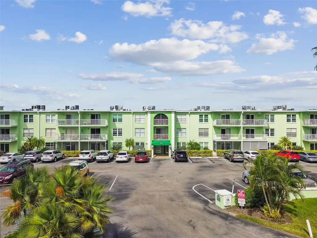 464 N Paula Drive Dunedin FL 34698