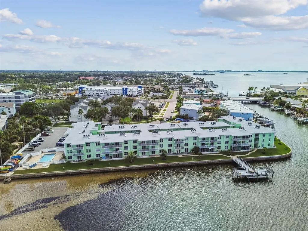 464 N Paula Drive Dunedin FL 34698