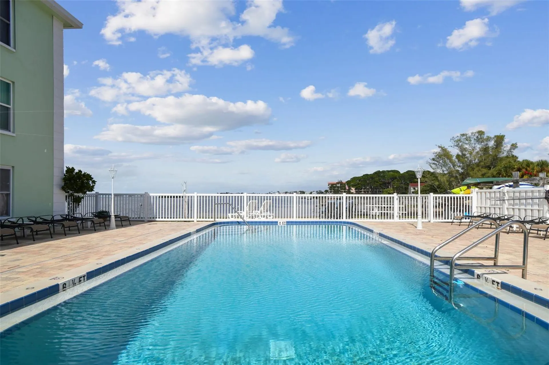 464 N Paula Drive Dunedin FL 34698