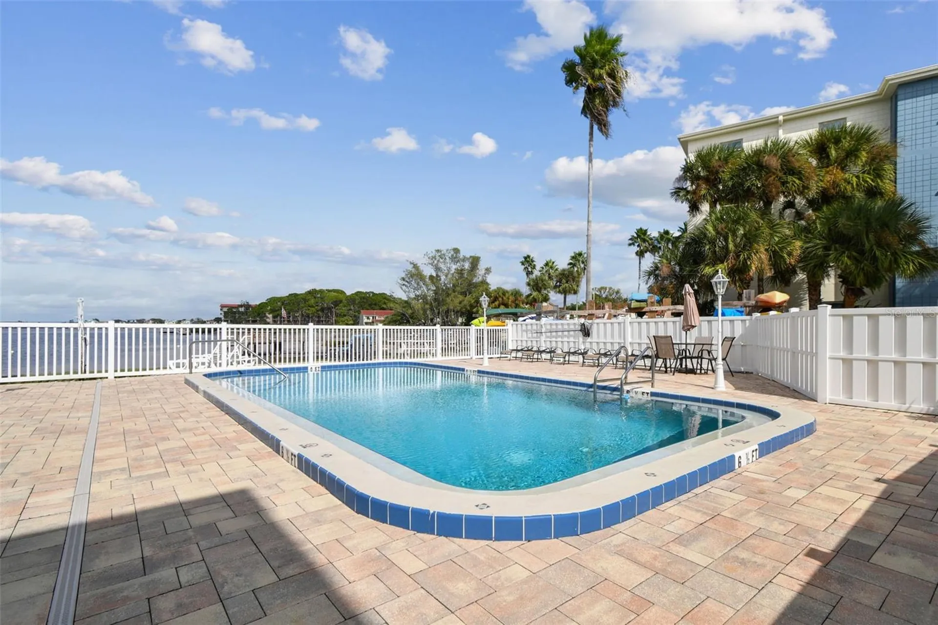 464 N Paula Drive Dunedin FL 34698