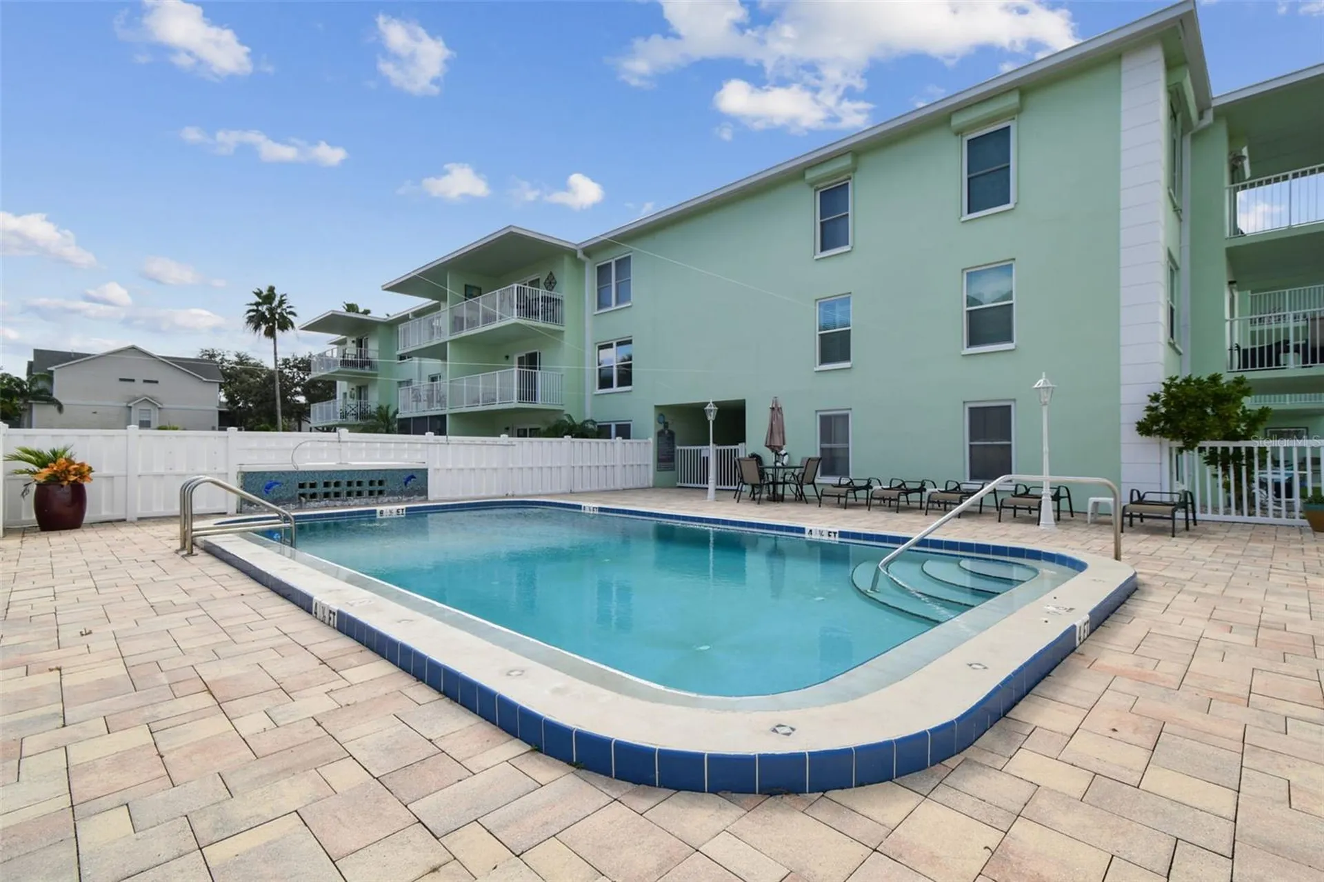 464 N Paula Drive Dunedin FL 34698